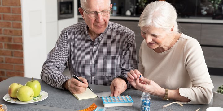 8 Best Pill Dispensers: Simple and Smart Options